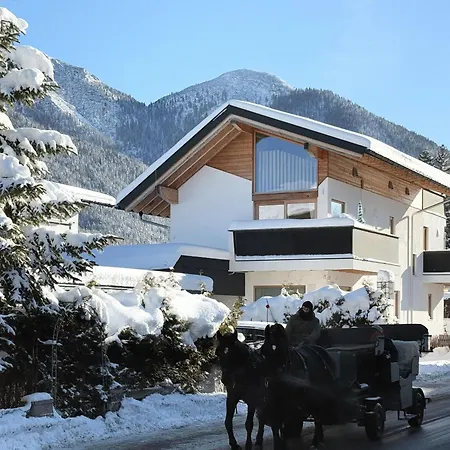 Bio Am Wildsee In Seefeld Mit E-ladestation *